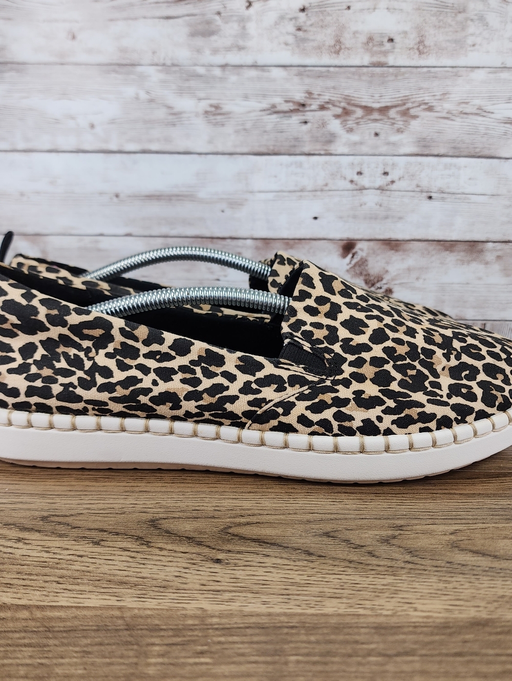 Clarks Cloudsteppers Step Glow Jade Leopard Slip-On Comfort Shoes Women’s 9.5